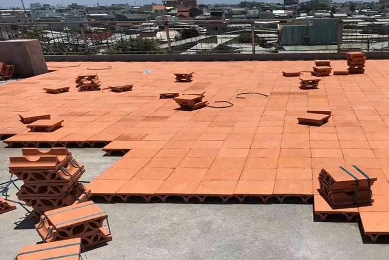 Vì sao cần chống nóng nhà mái bằng?